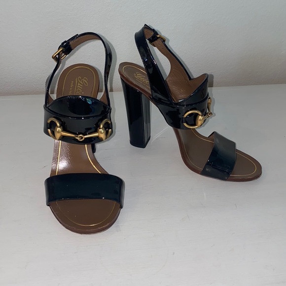 GUCCI
Patent Horsebit Ankle Strap Sandals Block Heel Black 35.5 - Picture 1 of 7